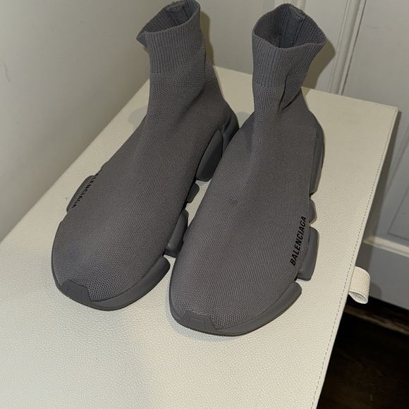 Brand new, never worn, 100% authentic Balenciaga men speed trainers - Picture 2 of 7